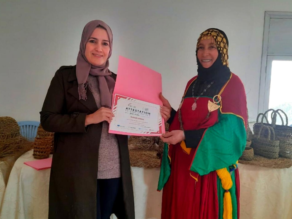 Clôture-de-la-formation-Tressage-enroulé-de-la-Halfa